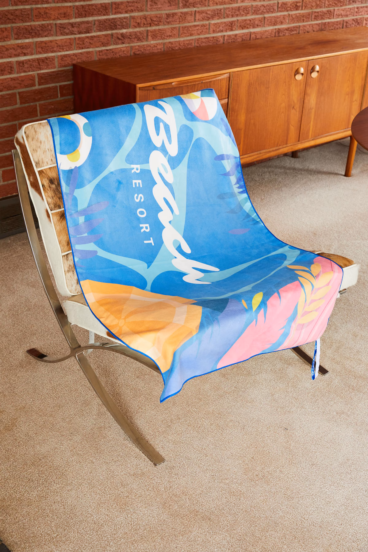 Custom Microfiber Max Dry Sand Proof Beach Towel with Elastic Band