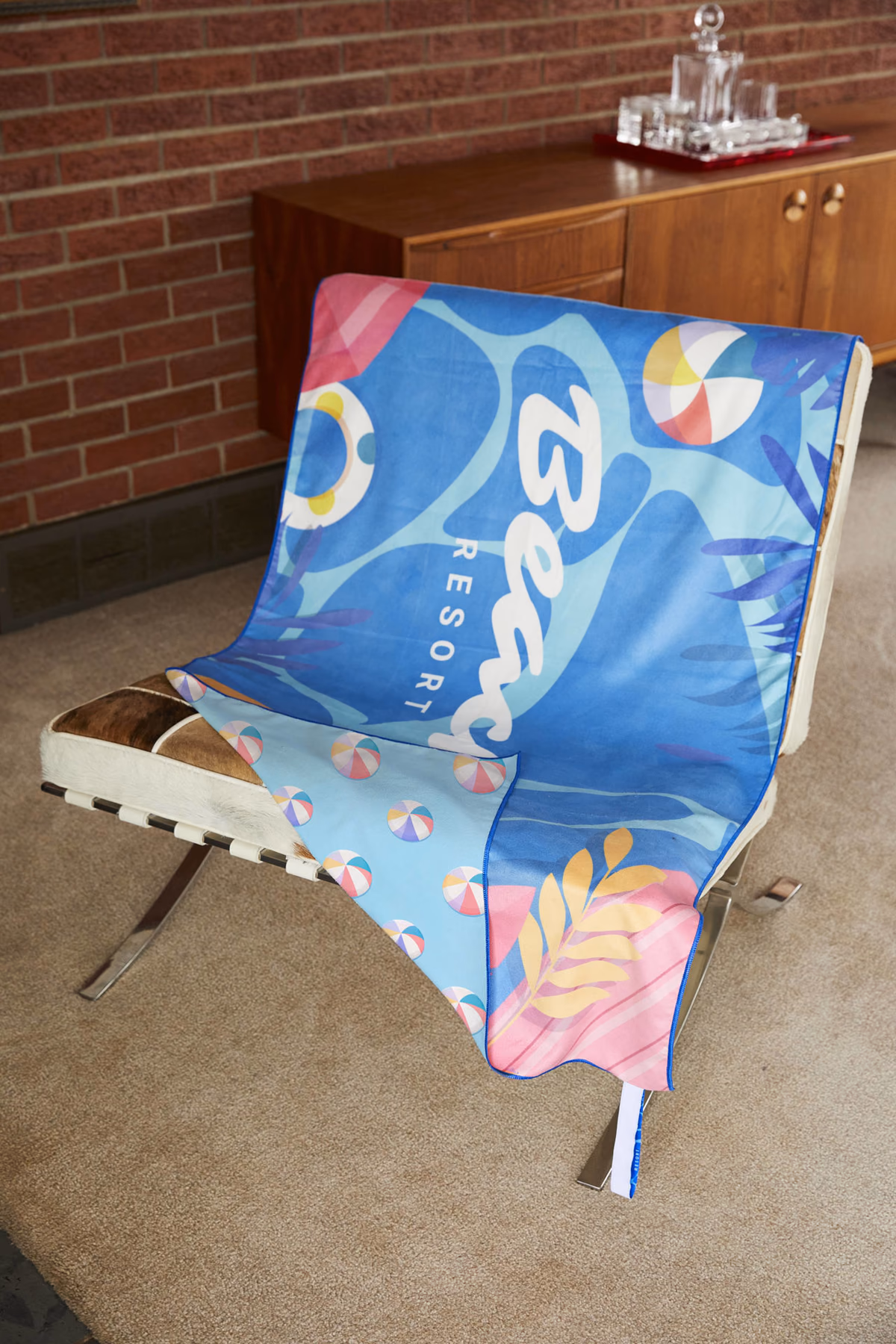 Custom Microfiber Double Sided Max Dry Sand Proof Beach Towel with Elastic Band