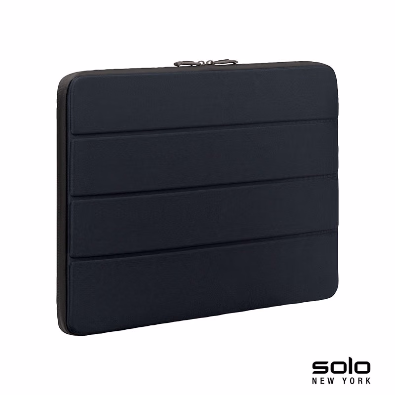 Custom Solo New York Bond 15.6" Sleeve