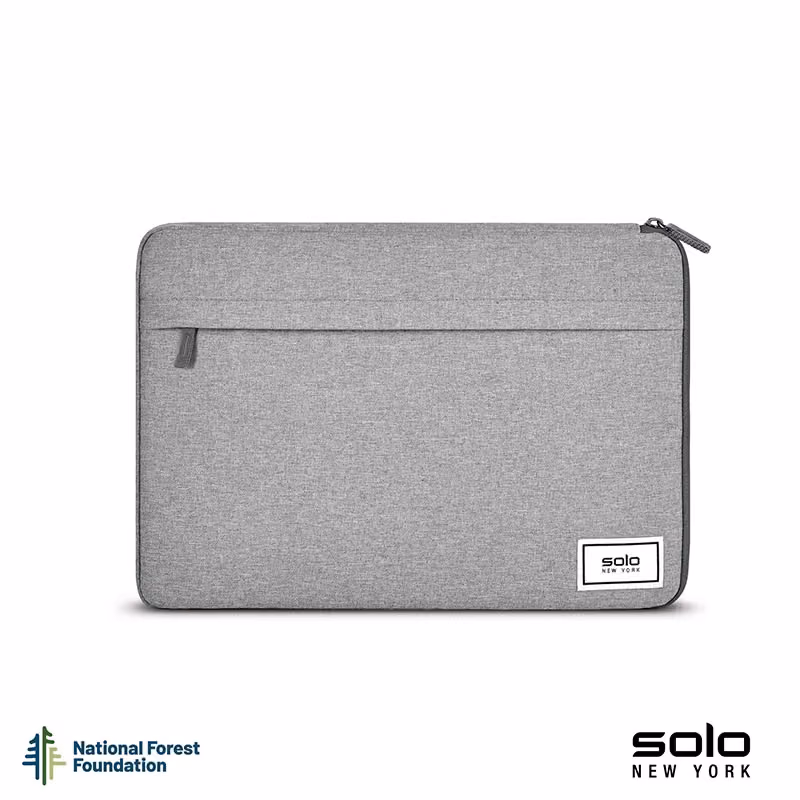 Custom Solo New York Re:focus 15.6" Sleeve